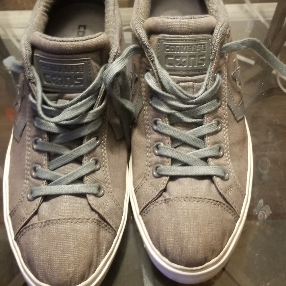 MENS CONVERSE CONS" ONE STAR SNEAKERS SZ.10
